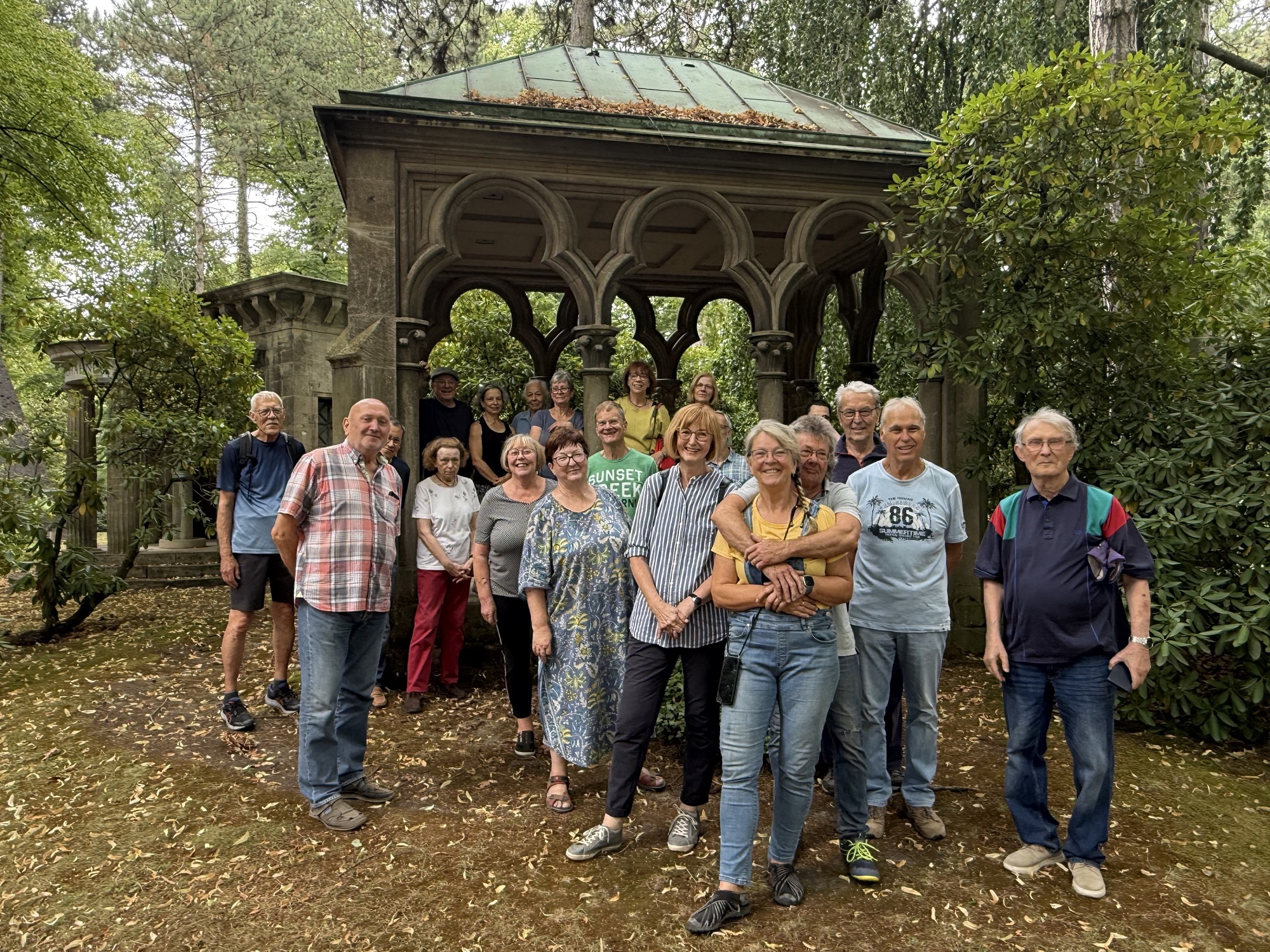 Nach freudiger gemeinsamer Arbeit – Südfriedhof im Juli 2026